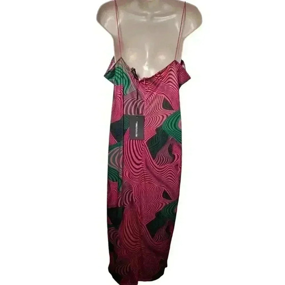 Pretty Little Things Plus Pink Abstract Print Cup Detail Midi Dress Size 16 $68 - Picture 9 of 16